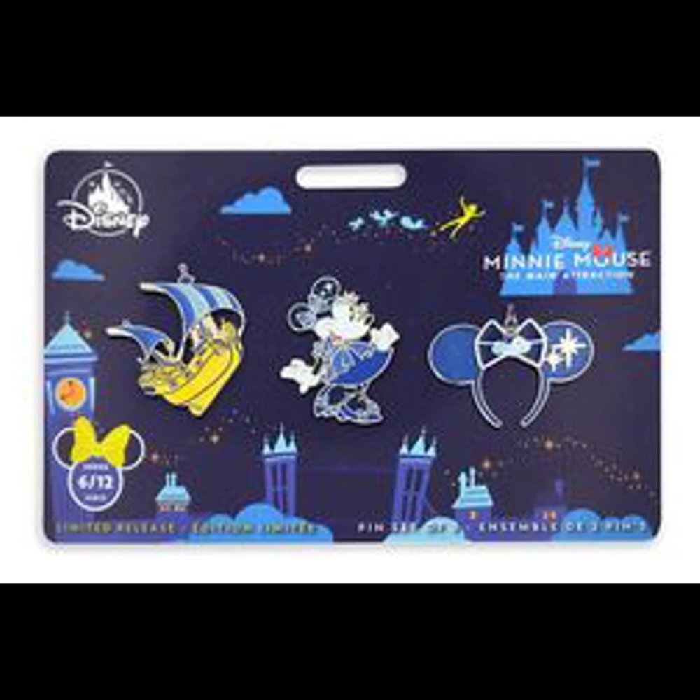 Disney Blue and Yellow Minnie Mouse Pin Set